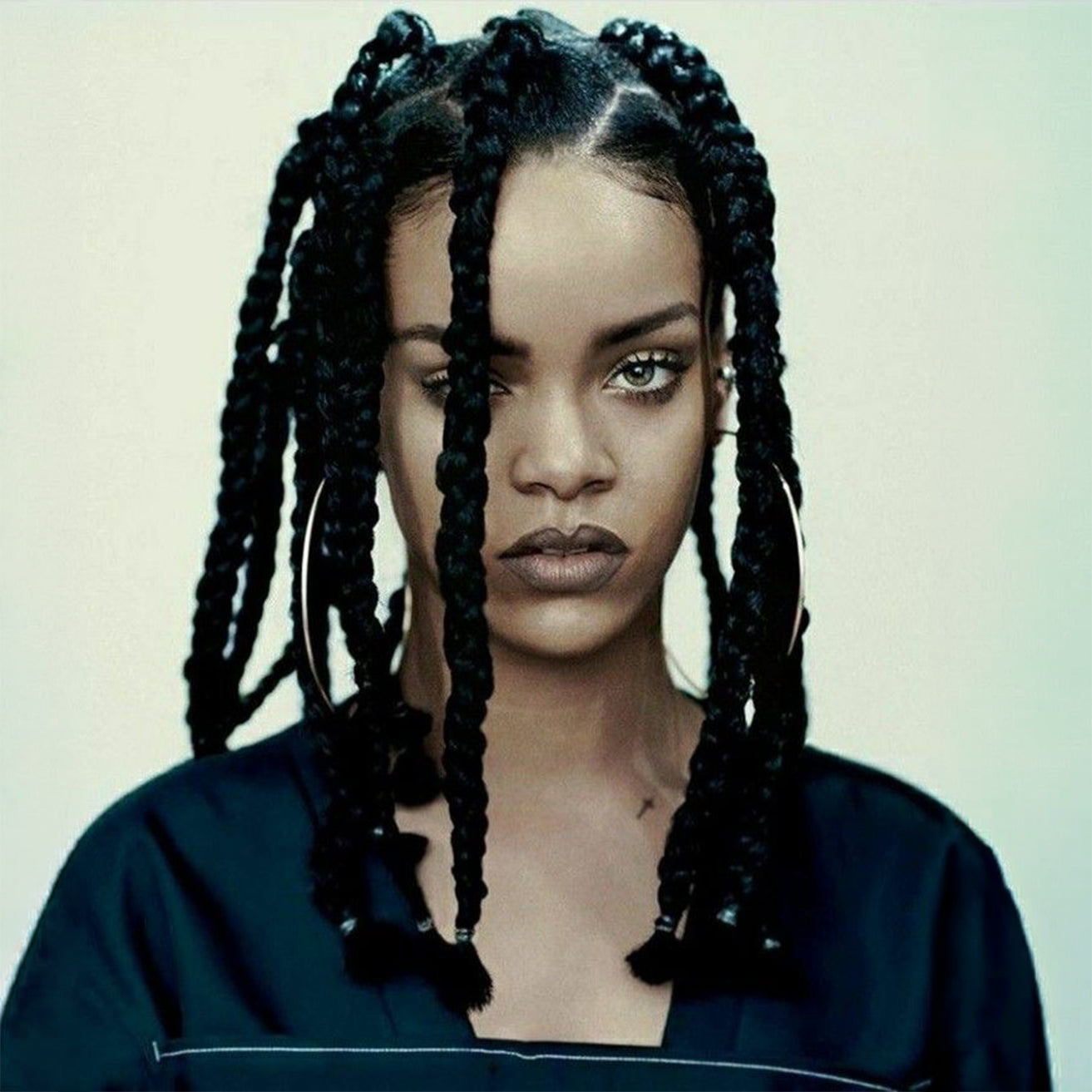 Translation missing: it.Rihanna: Rihanna