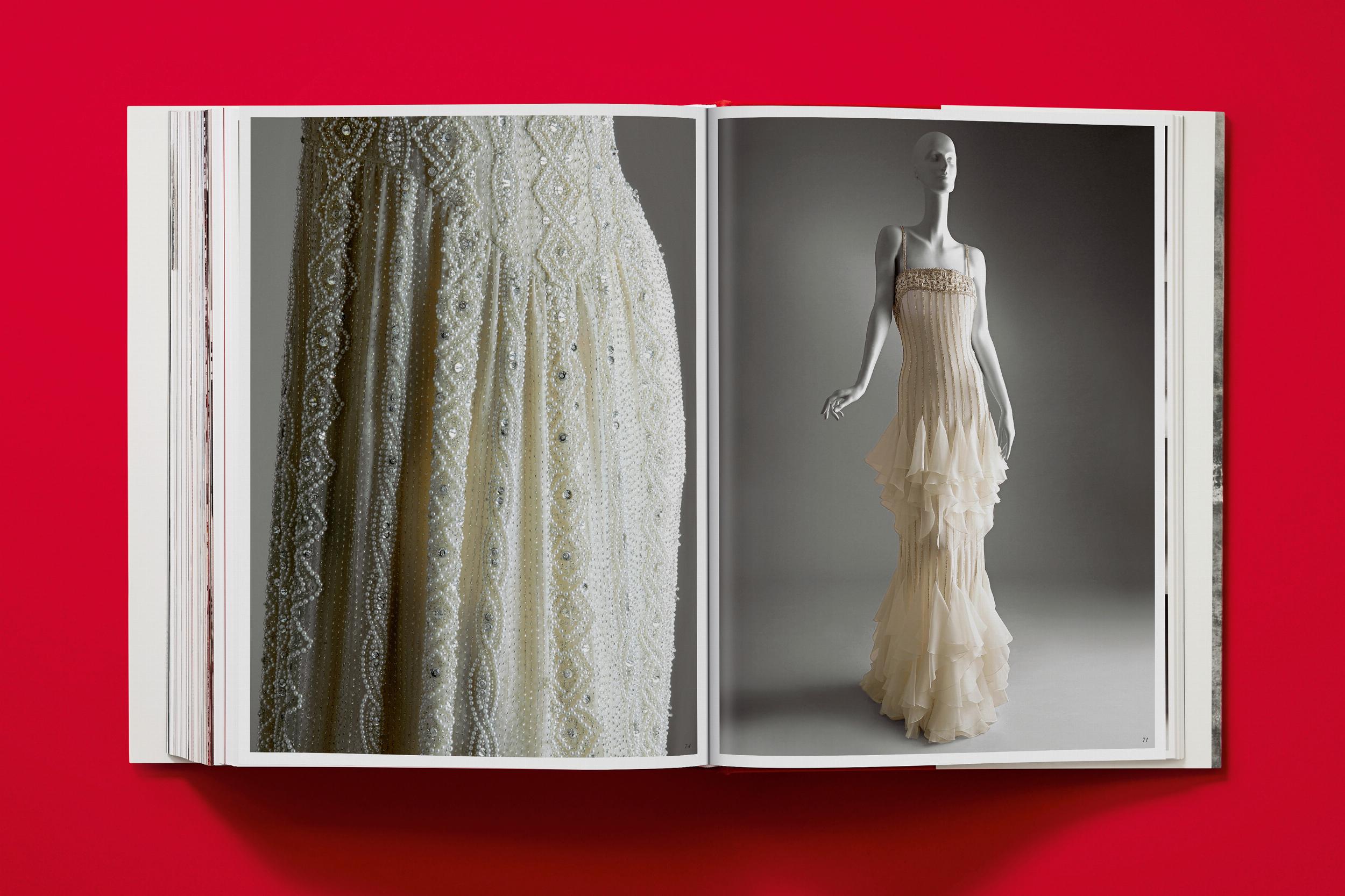 Valentino. a Grand Italian Epic – Plastic Books