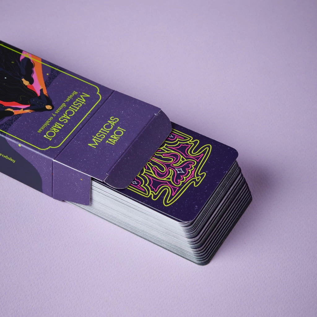 MÍSTICAS TAROT: Brujas, diosas y ocultistas (Baraja Tarot) – Plastic Books